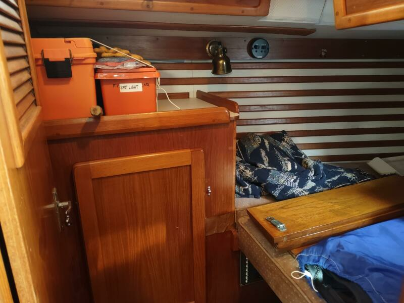 SHEET MUSIC 38ft Caliber Yacht For Sale