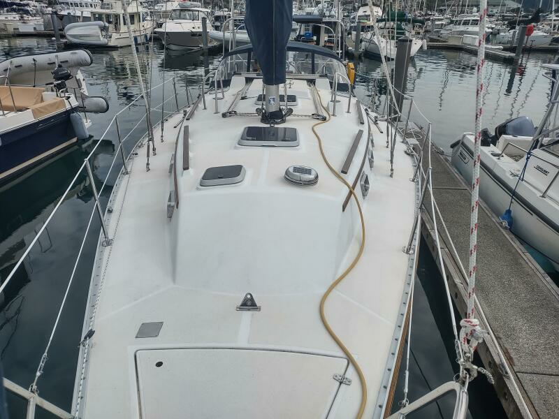 SHEET MUSIC 38ft Caliber Yacht For Sale