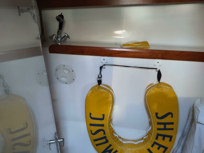 SHEET MUSIC 38ft Caliber Yacht For Sale