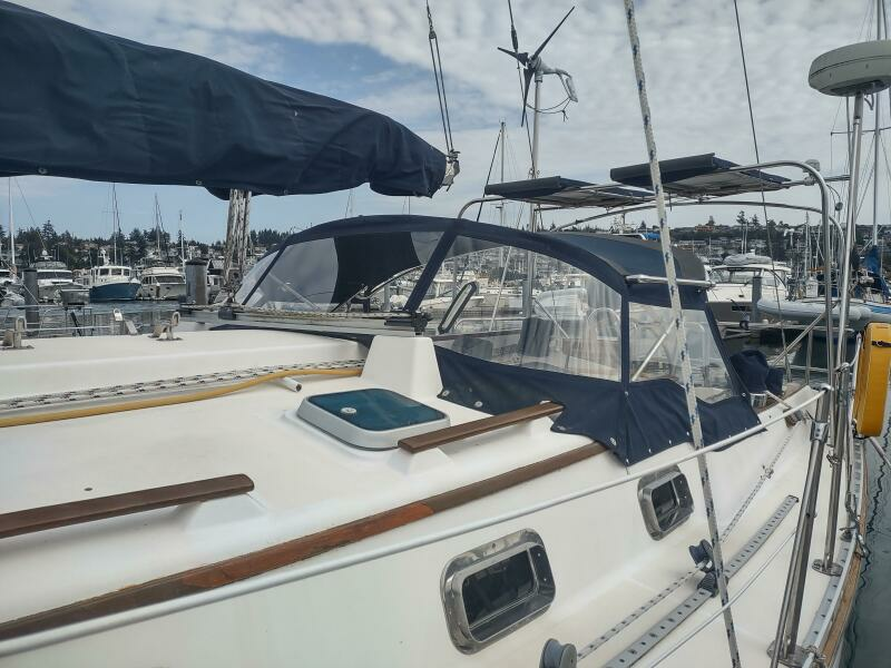 SHEET MUSIC 38ft Caliber Yacht For Sale