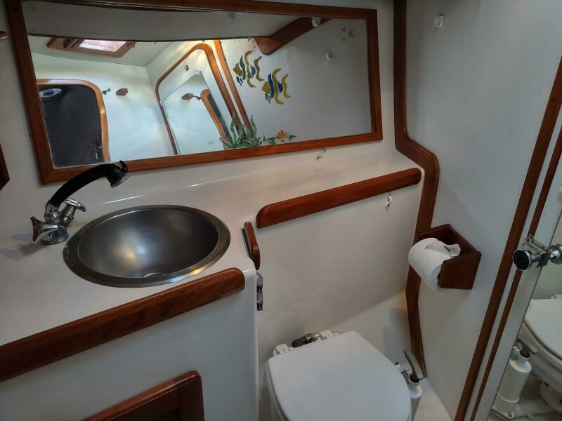 SHEET MUSIC 38ft Caliber Yacht For Sale