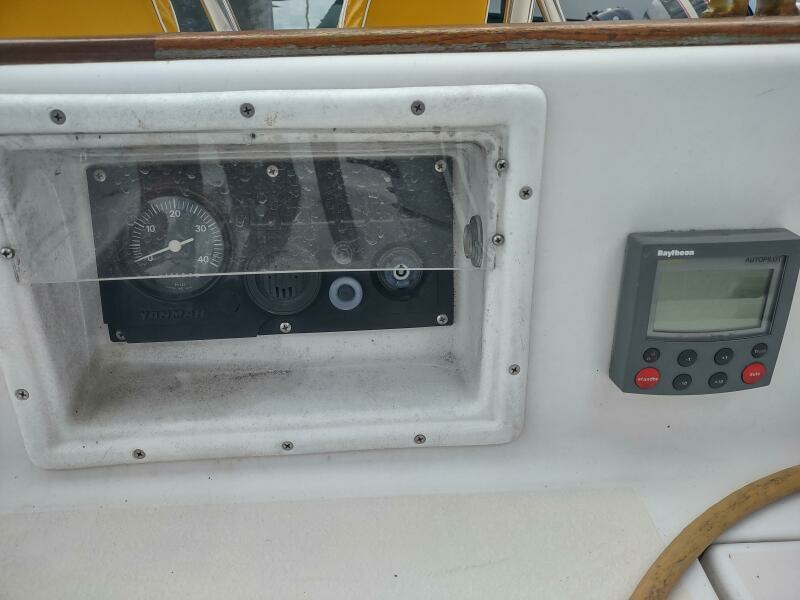 SHEET MUSIC 38ft Caliber Yacht For Sale