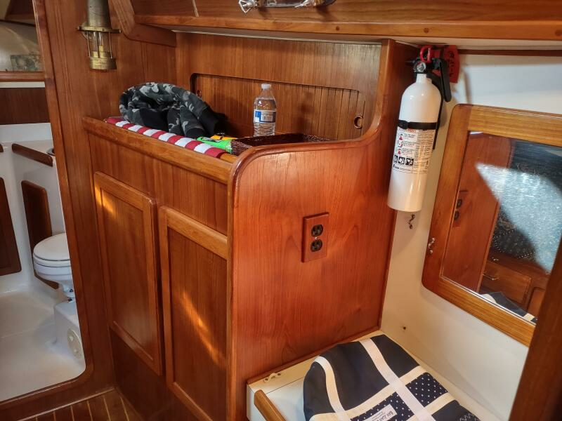 SHEET MUSIC 38ft Caliber Yacht For Sale