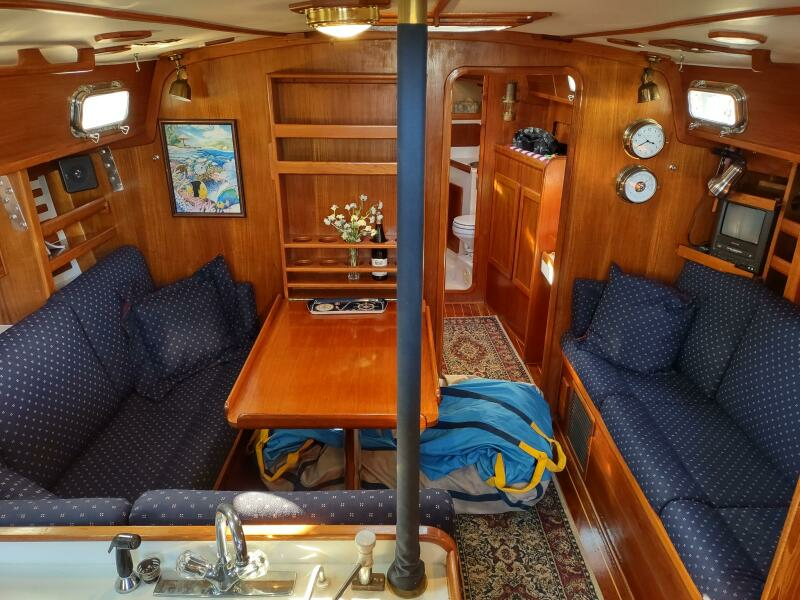 SHEET MUSIC 38ft Caliber Yacht For Sale