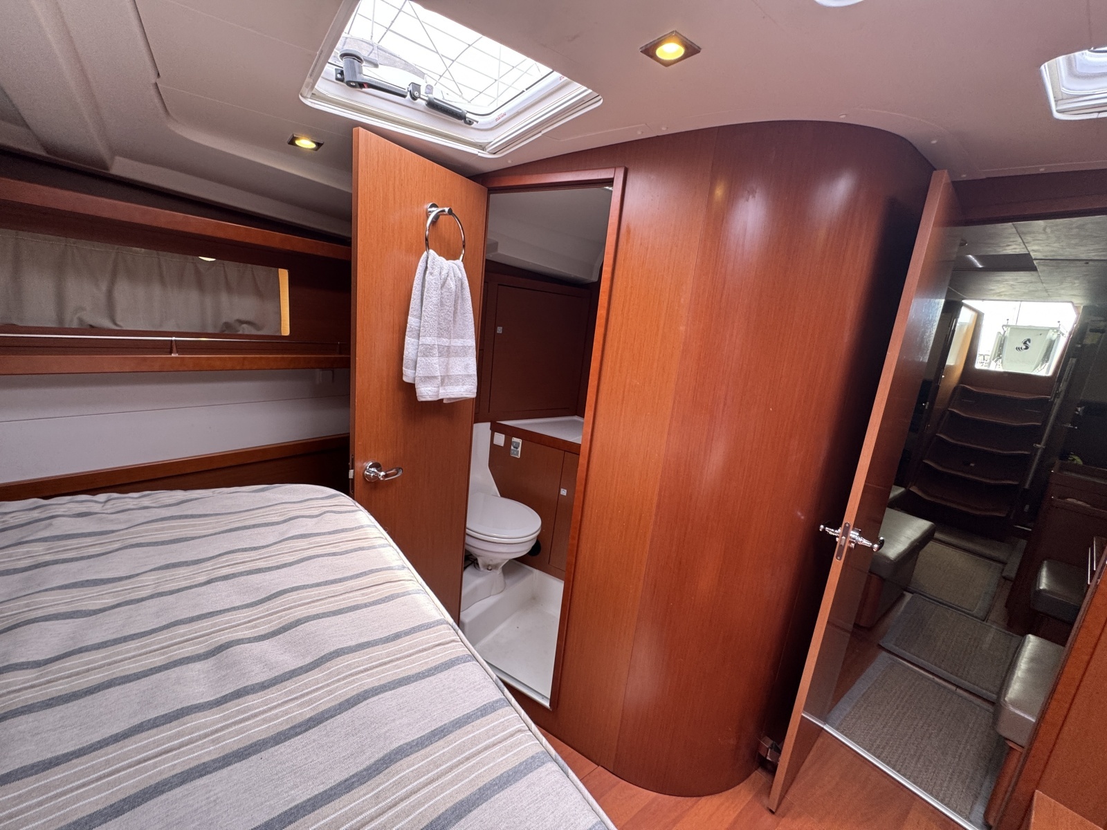 La Belle Vie 45ft Beneteau Yacht For Sale