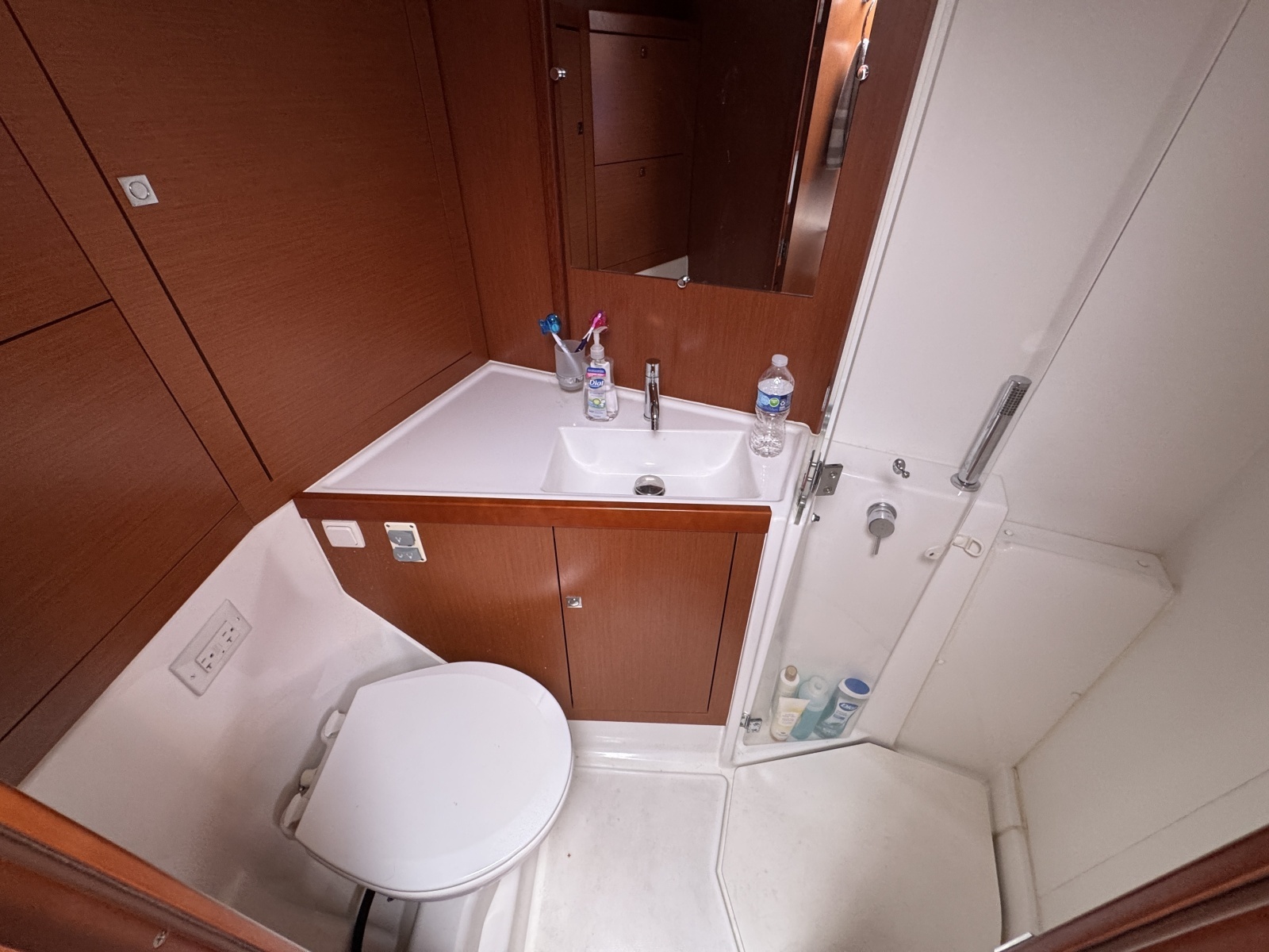 La Belle Vie 45ft Beneteau Yacht For Sale