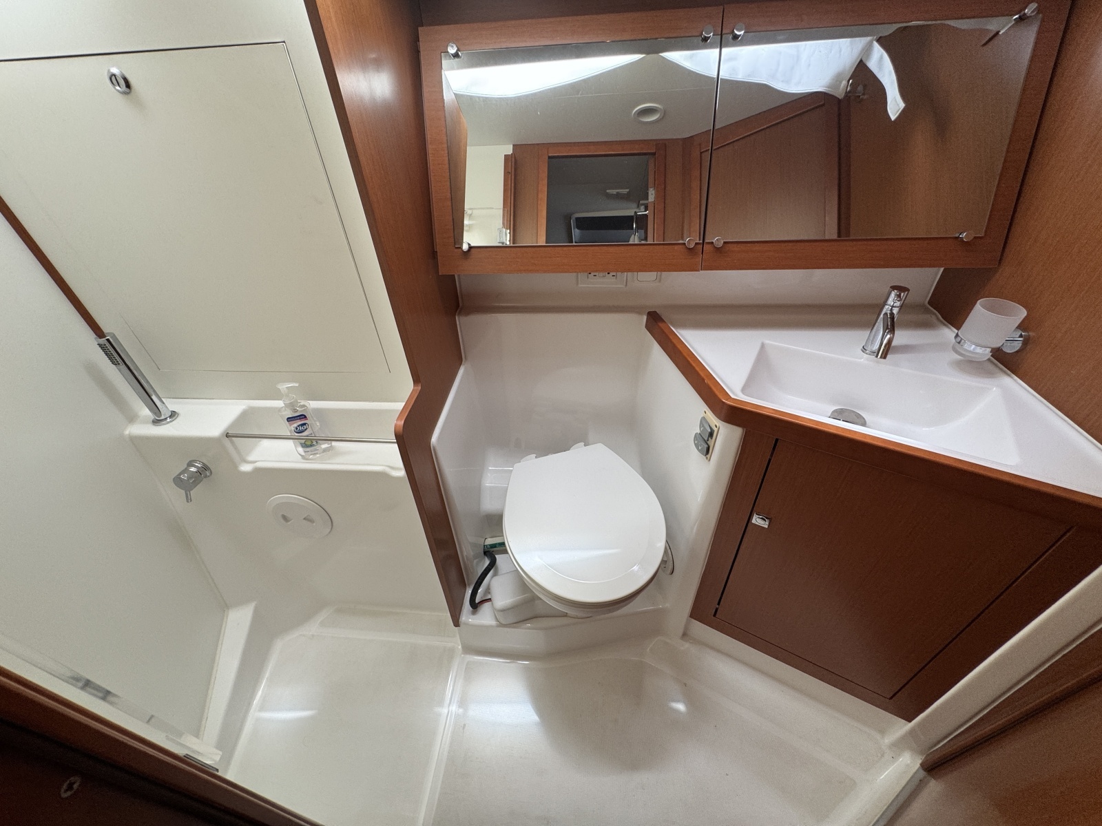 La Belle Vie 45ft Beneteau Yacht For Sale