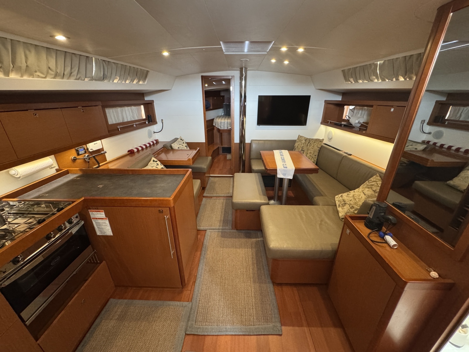 La Belle Vie 45ft Beneteau Yacht For Sale