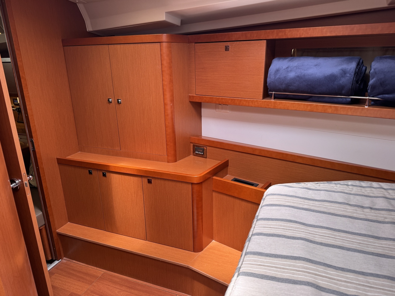 La Belle Vie 45ft Beneteau Yacht For Sale