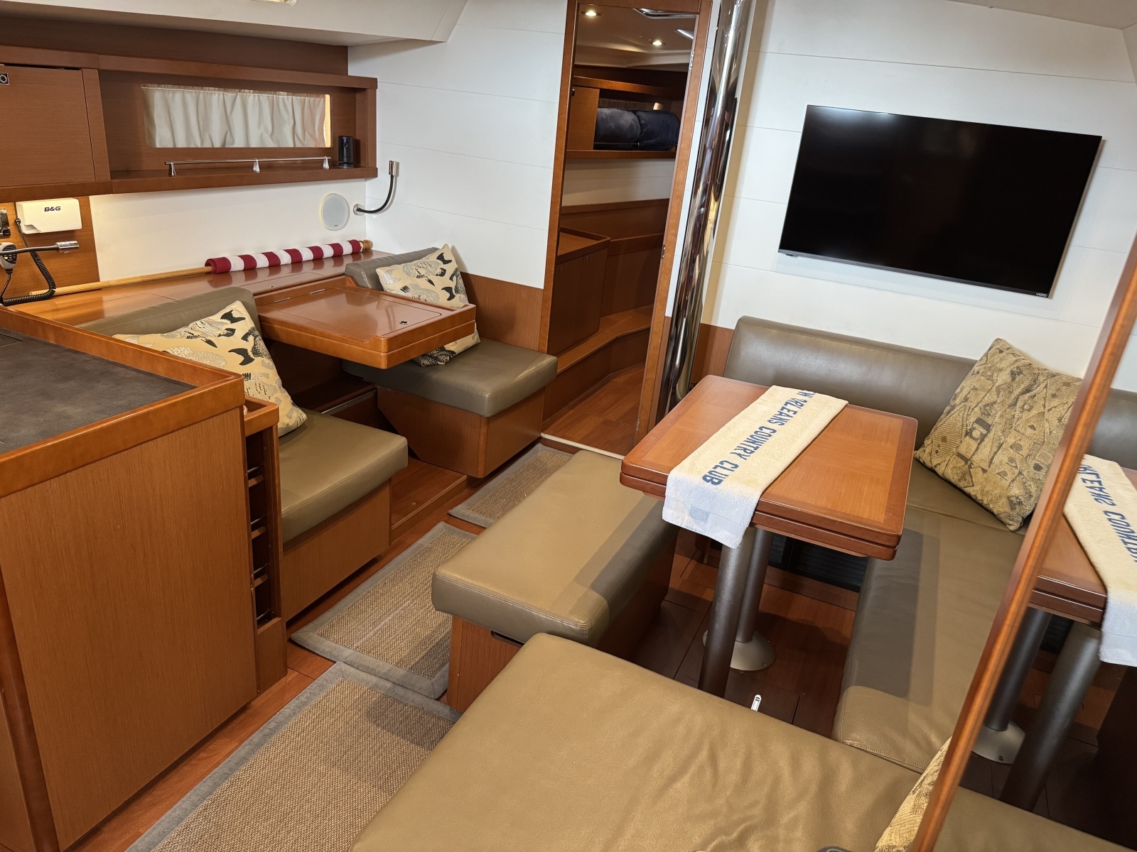 La Belle Vie 45ft Beneteau Yacht For Sale