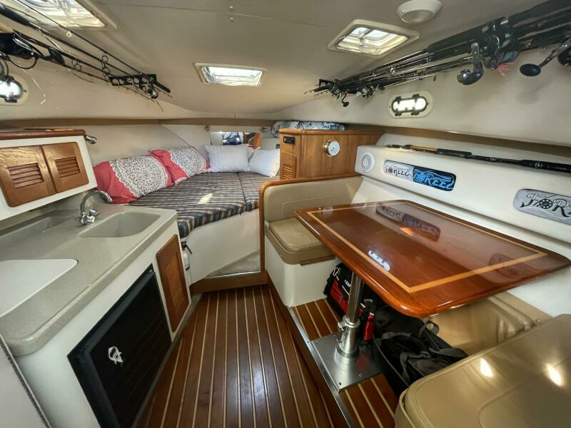 FO REEL 30ft Pursuit Yacht For Sale