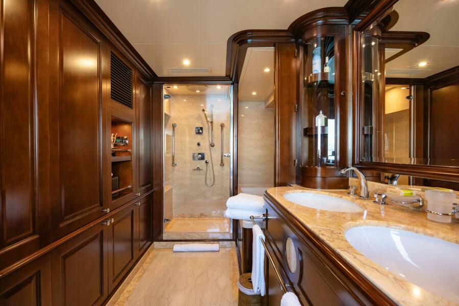 120' 2009 Benetti Benetti Classic 120