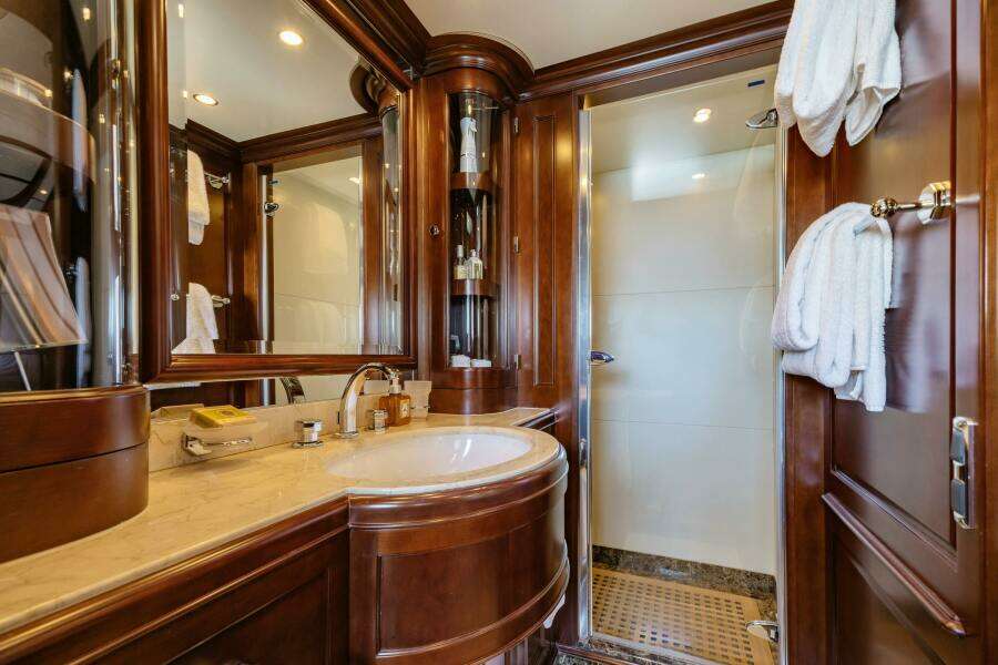 BUNTY 120ft Benetti Yacht For Sale