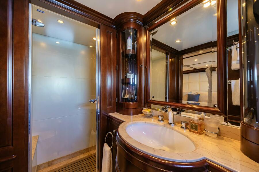 120' 2009 Benetti Benetti Classic 120