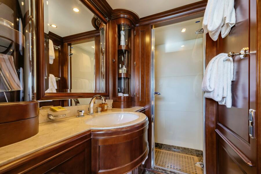 120' 2009 Benetti Benetti Classic 120