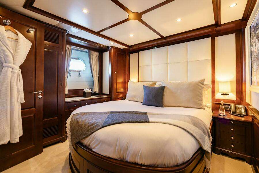 BUNTY 120ft Benetti Yacht For Sale