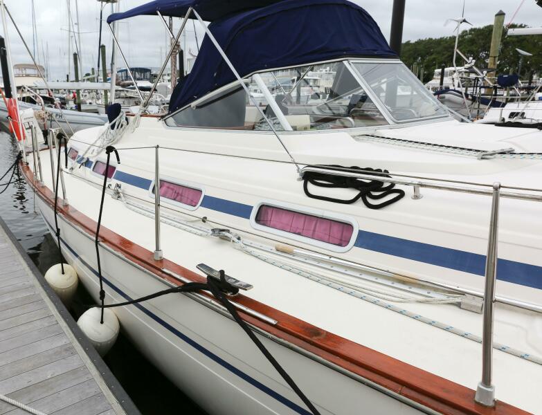 2003 Bavaria 44 Ocean