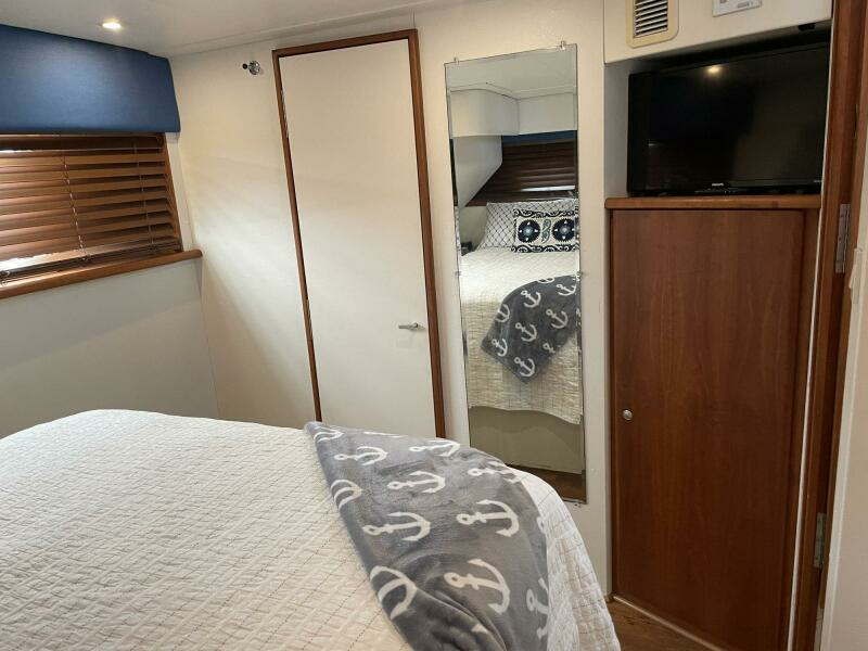 HAPPY OUR rsquo S 37ft Silverton Yacht For Sale