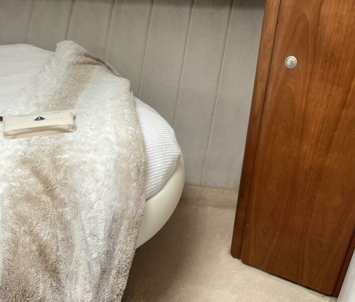 HAPPY OUR rsquo S 37ft Silverton Yacht For Sale