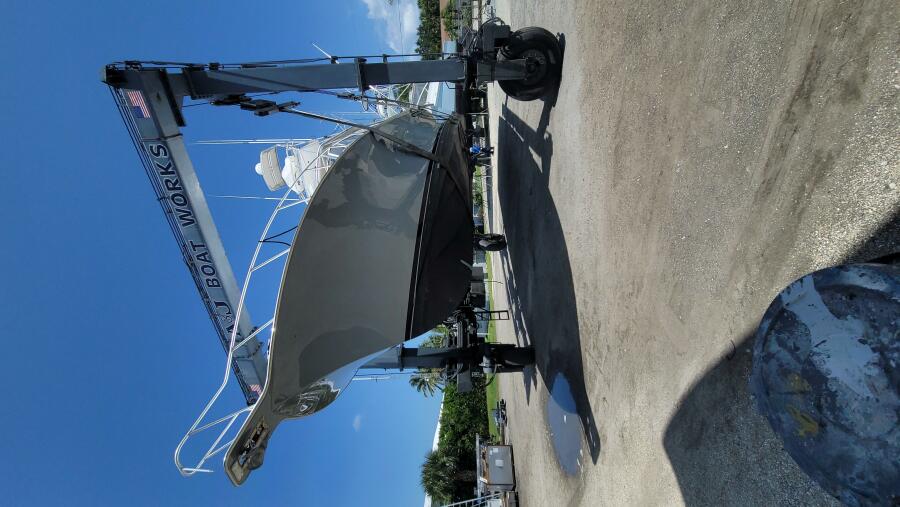 48' 1998 Ocean Yachts 48 Express