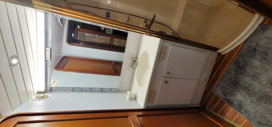 48' 1998 Ocean Yachts 48 Express