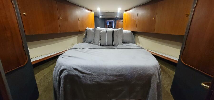 48' 1998 Ocean Yachts 48 Express