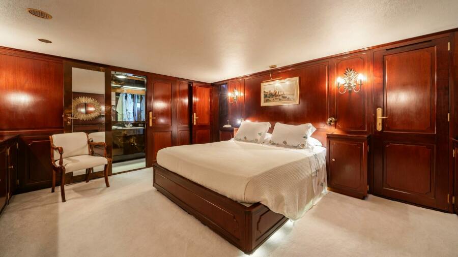 126' 1978 Feadship Custom