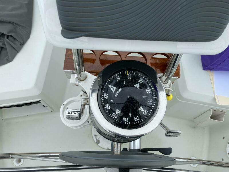 QUALITY TIME 33ft C amp C Yacht For Sale