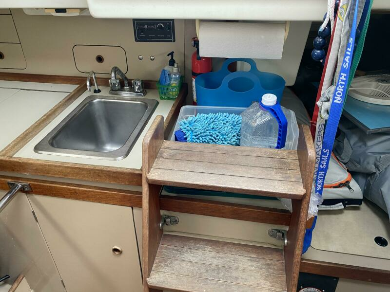 QUALITY TIME 33ft C amp C Yacht For Sale