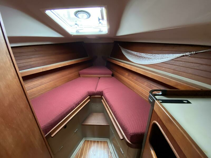 QUALITY TIME 33ft C amp C Yacht For Sale