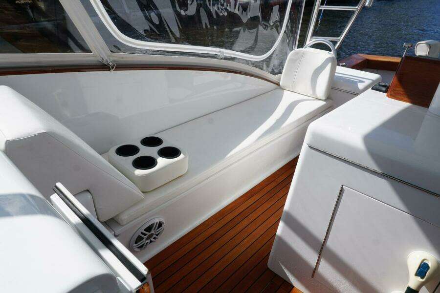 35ft Scopinich Yacht For Sale