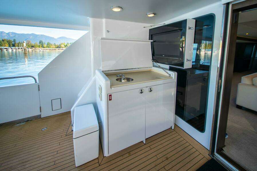 1992 Crescent Custom Yachts Custom