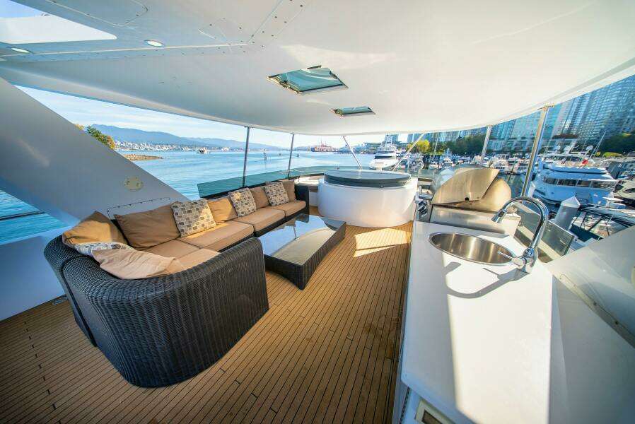 ENCORE 120ft Crescent Custom Yachts Yacht For Sale