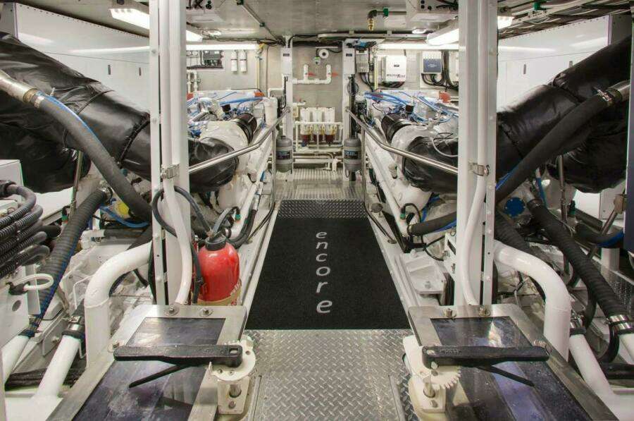 ENCORE 120ft Crescent Custom Yachts Yacht For Sale