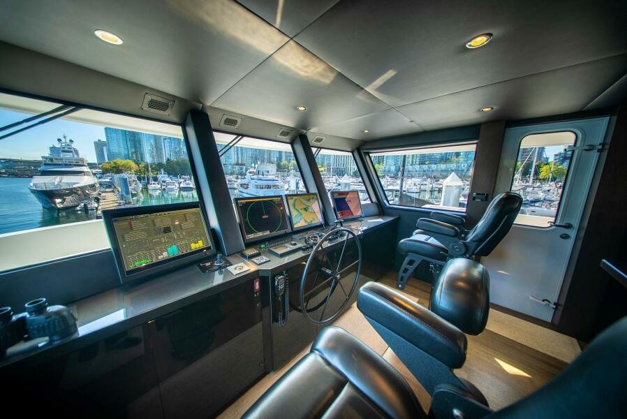 120' 1992 Crescent Custom Yachts Custom