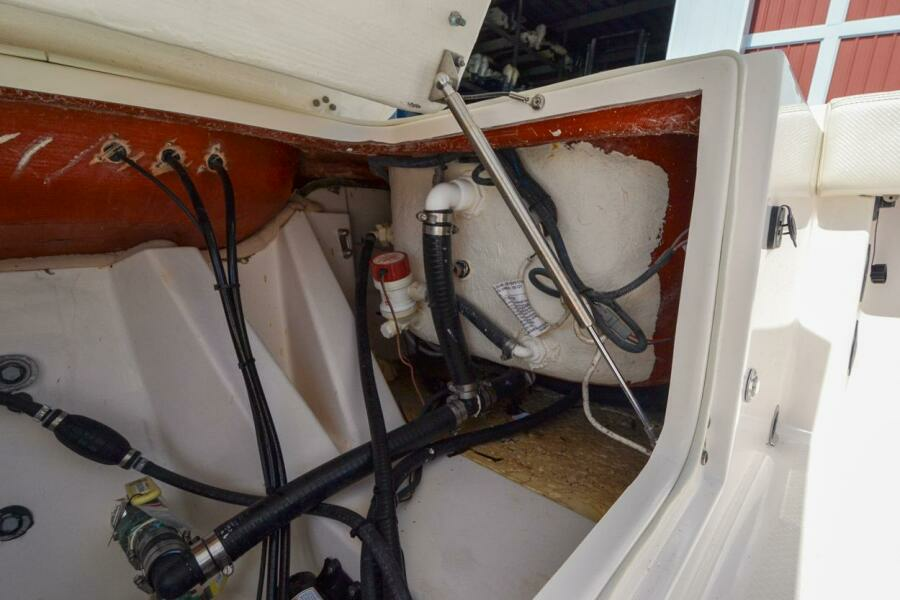 2021 Blue Wave 2800 Makaira