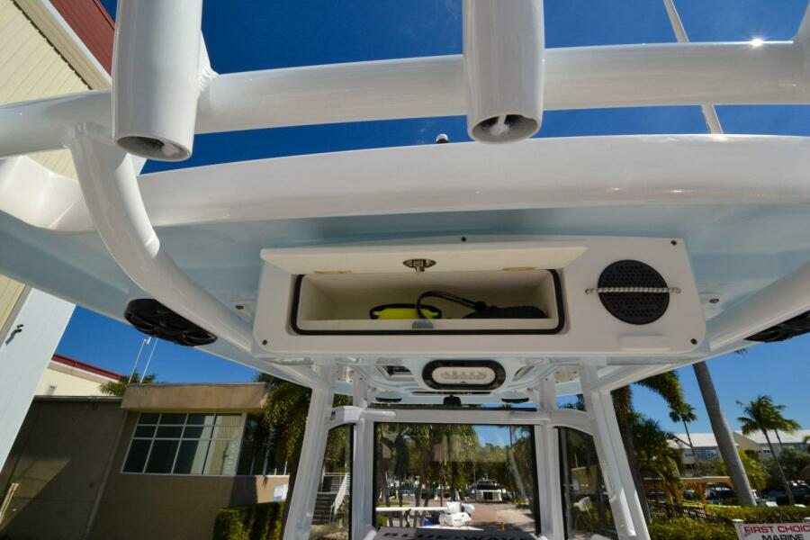 2021 Blue Wave 2800 Makaira