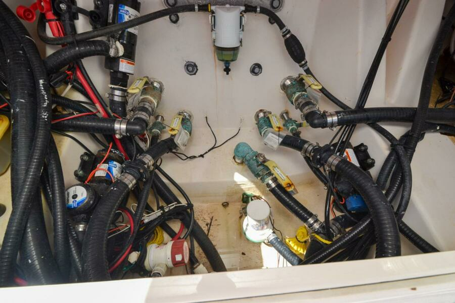 2021 Blue Wave 2800 Makaira