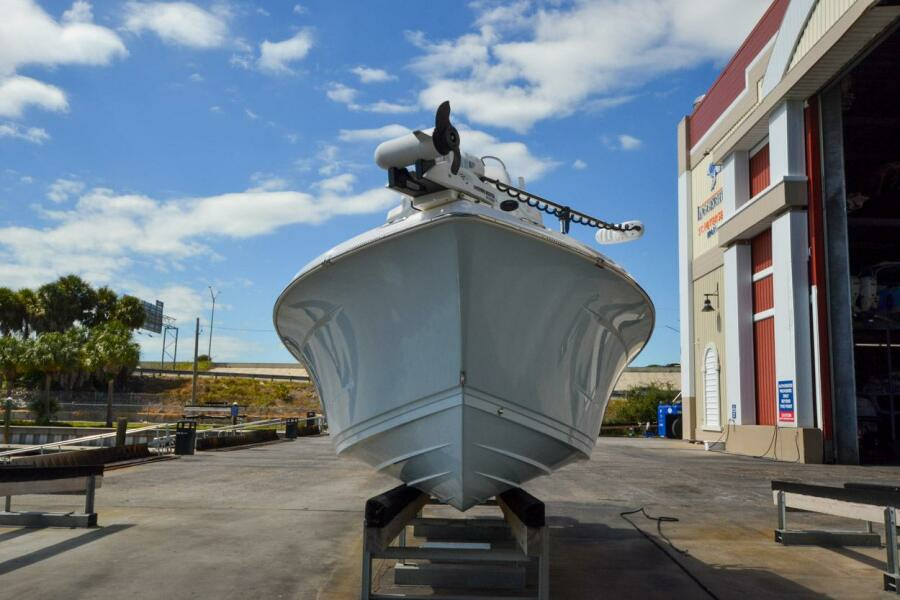 2021 Blue Wave 2800 Makaira