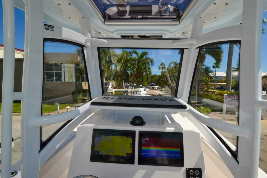 2021 Blue Wave 2800 Makaira