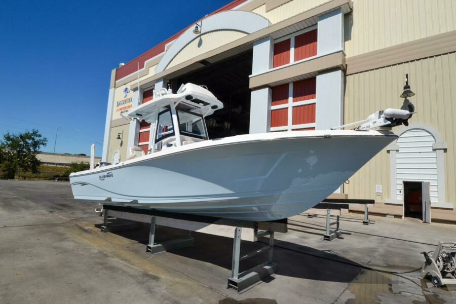 2021 Blue Wave 2800 Makaira