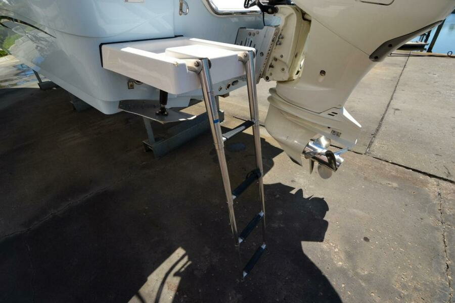 2021 Blue Wave 2800 Makaira