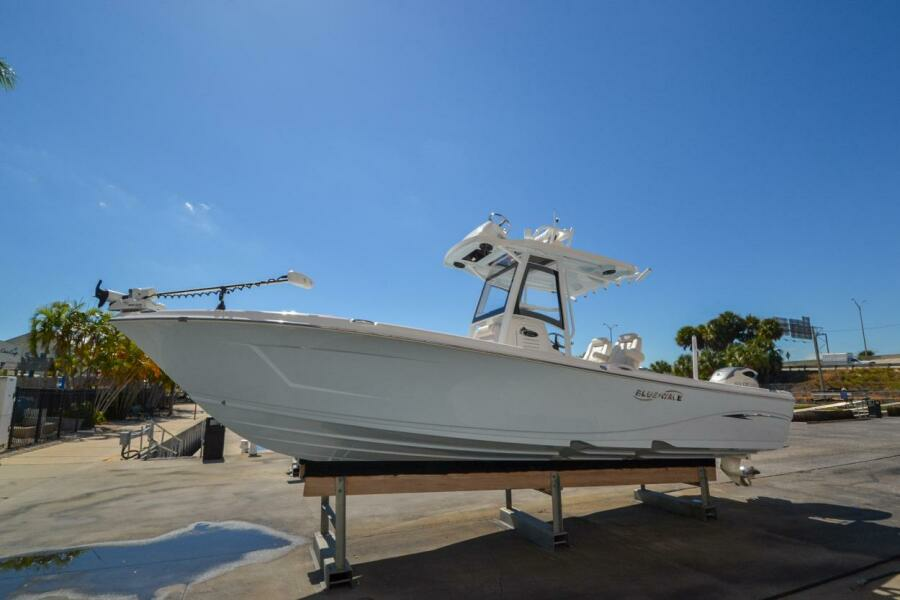 2021 Blue Wave 2800 Makaira