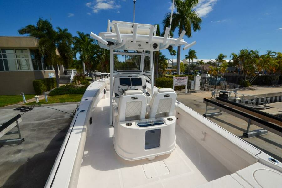 2021 Blue Wave 2800 Makaira