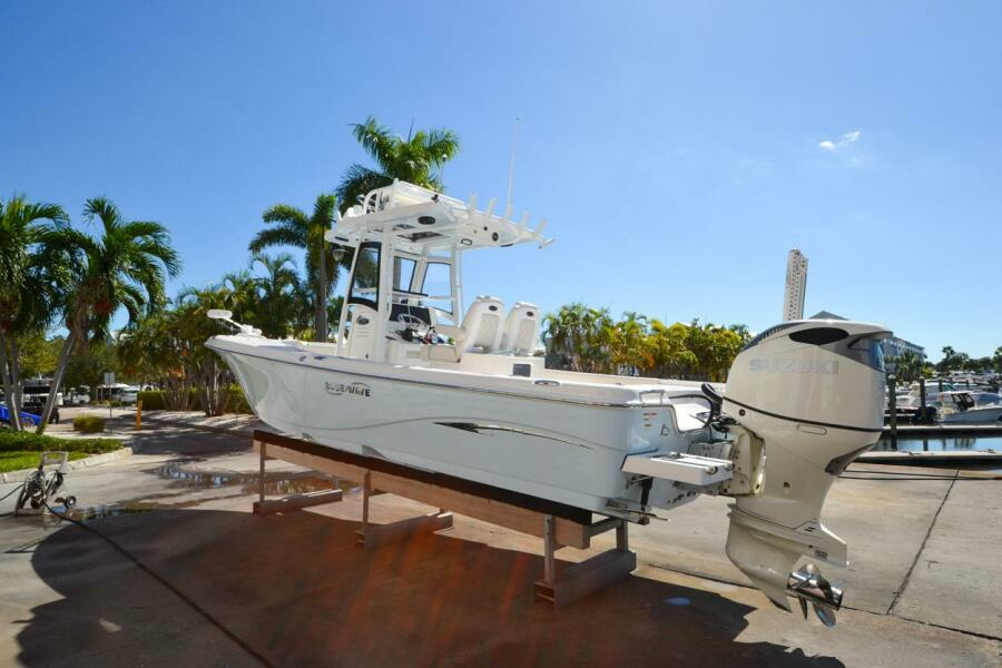 2021 Blue Wave 2800 Makaira