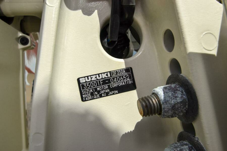 2021 Blue Wave 2800 Makaira