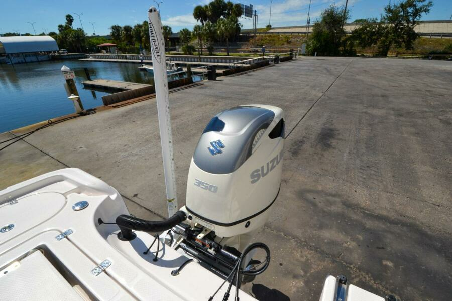 2021 Blue Wave 2800 Makaira