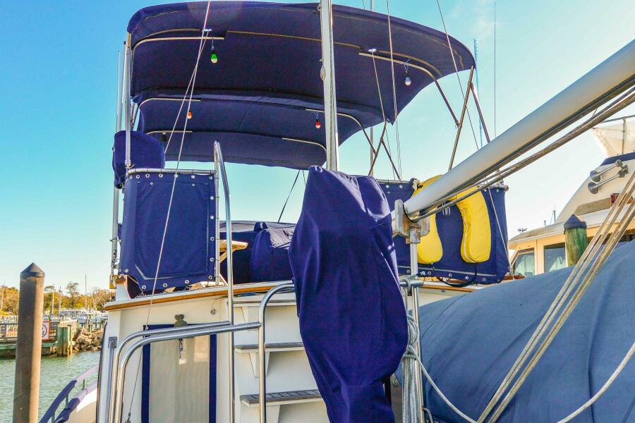 1985 Grand Banks