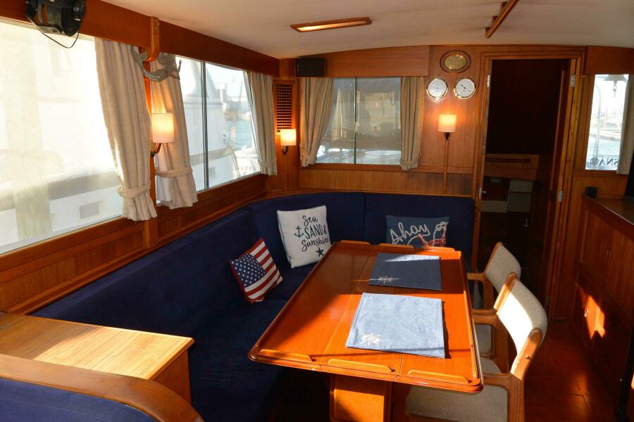 1985 Grand Banks