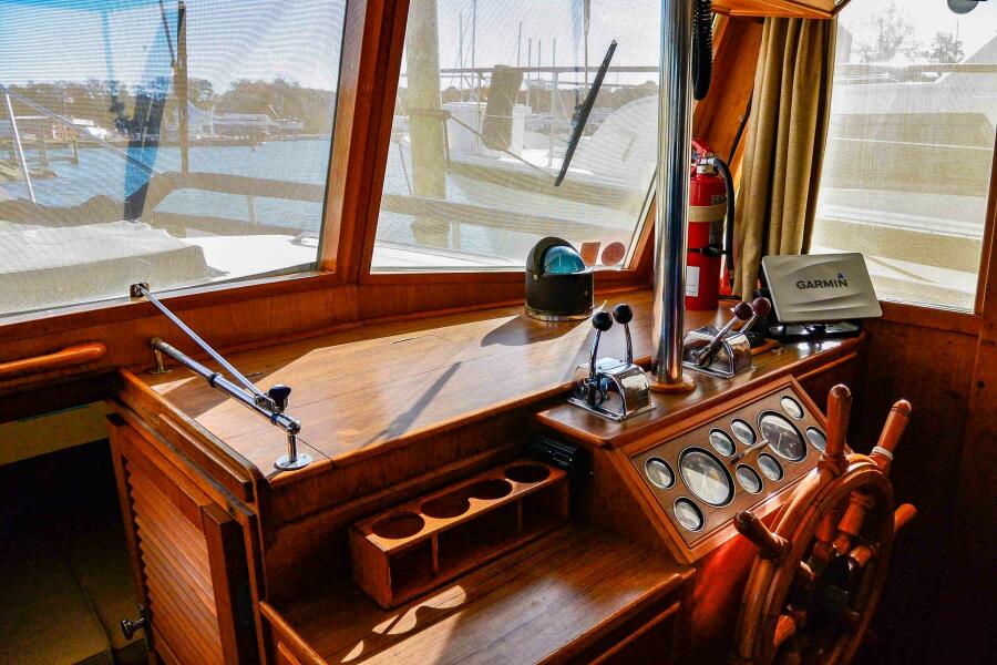 1985 Grand Banks
